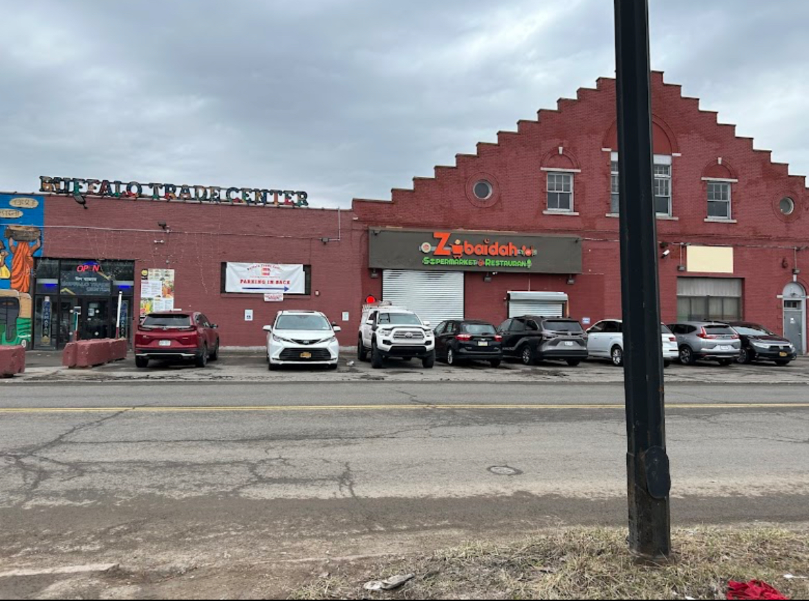 Supermarket & Restaurant